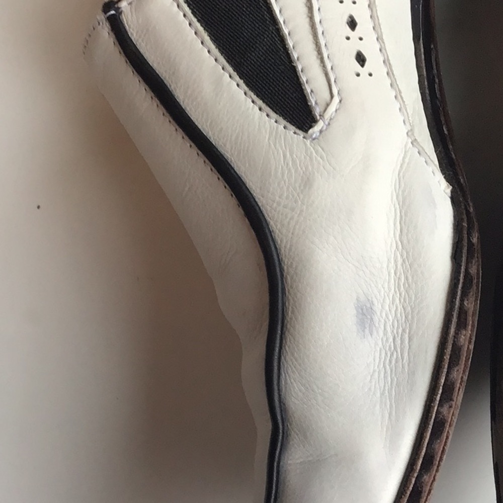 Host Pick! ❤️ John McCartney Vintage Shoes - Picture 5 of 14